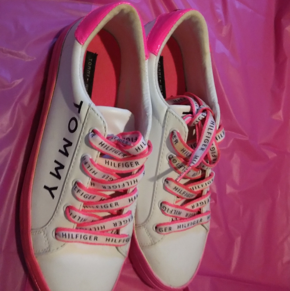 Women's sneakers
